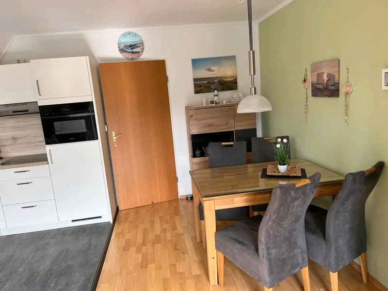 Drei Zimmer in Mitte: Ihre neue Adresse in der Auguststraße — photo 1